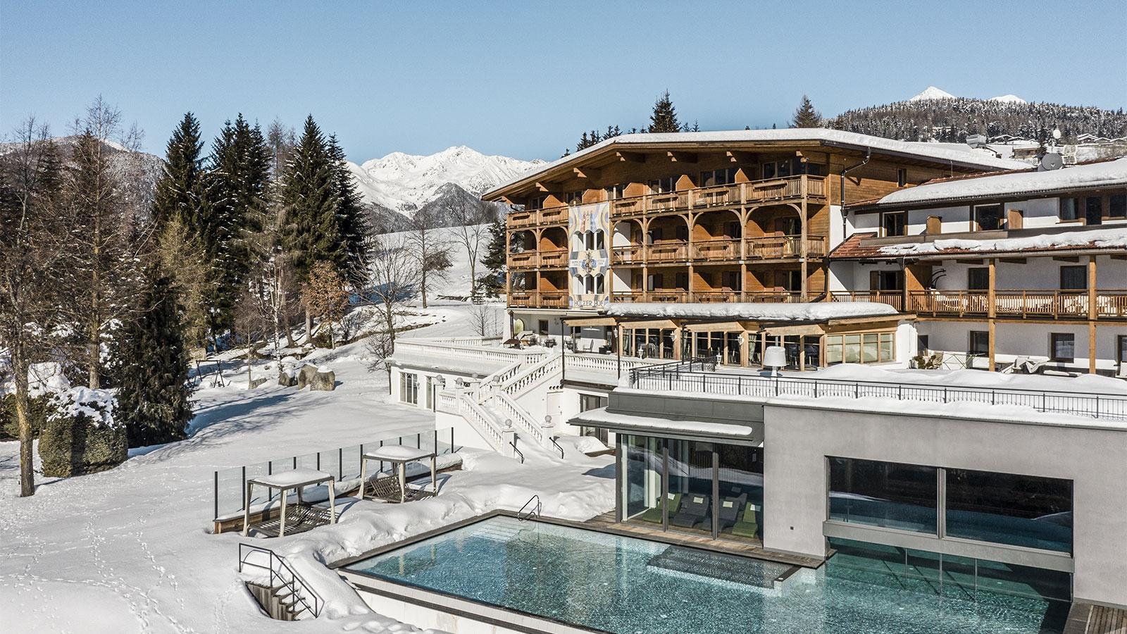 Parkhotel Holzerhof in Maranza in winter